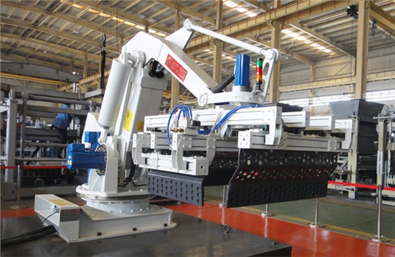 關鍵式碼垛機器人1