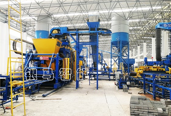 透水磚機軸承發(fā)燒原因及液壓系統(tǒng)維修注意事項！