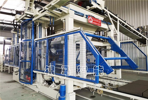 全自動(dòng)制磚機(jī)器：透水磚機(jī)生態(tài)環(huán)境保衛(wèi)戰(zhàn)的用戶者！