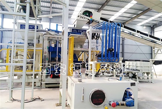 西安銀馬全自動(dòng)透水磚機(jī)：看得見(jiàn)的污染，看得見(jiàn)的環(huán)保！