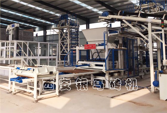 全自動磚機生產(chǎn)線：透水磚機正確操作應(yīng)掌握哪些要點？