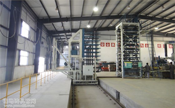 銀馬免燒砌塊磚機(jī)