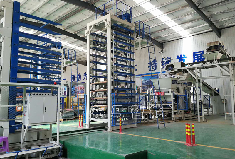 大型免燒磚設(shè)備推進(jìn)生態(tài)化城鎮(zhèn)和諧發(fā)展！