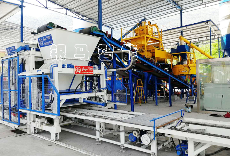 透水磚設(shè)備生產(chǎn)線日常制磚應(yīng)對(duì)哪些部件進(jìn)行保養(yǎng)與維護(hù)？