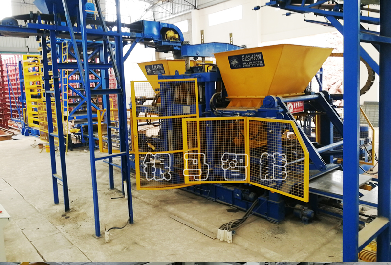 水泥花磚機(jī)設(shè)備清潔的誤區(qū)及需要注意的幾個(gè)事項(xiàng)！