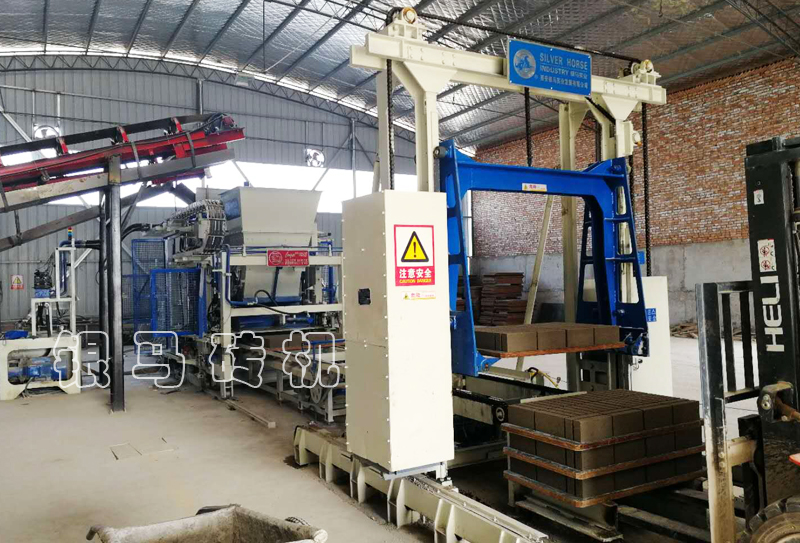 水泥免燒磚成型機：免燒磚機實力鑄就品牌，科技實現(xiàn)創(chuàng)新！