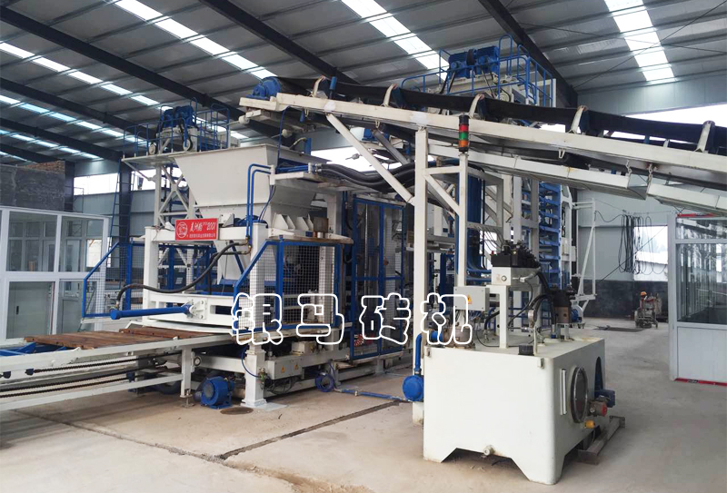 生態(tài)免燒磚制磚設(shè)備生產(chǎn)工廠如何提升效率和產(chǎn)能？