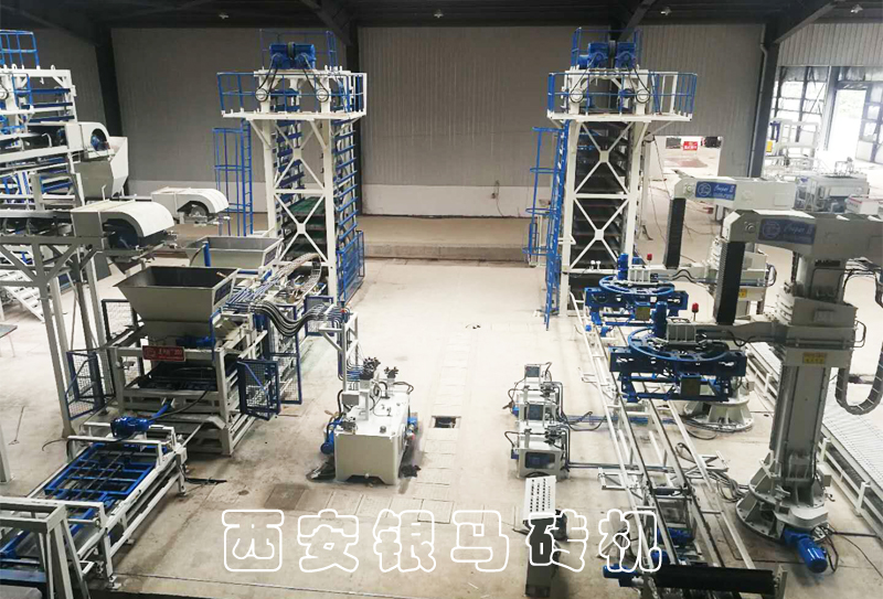 全自動制磚設(shè)備：免燒磚機帶領(lǐng)綠色示范，自主創(chuàng)新突破！
