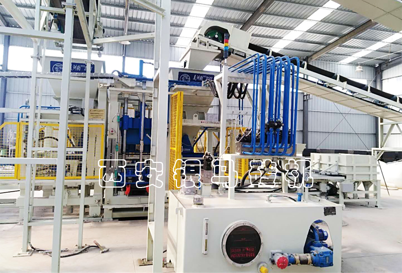 西安銀馬全自動(dòng)透水磚機(jī)：看得見(jiàn)的污染，看得見(jiàn)的環(huán)保！