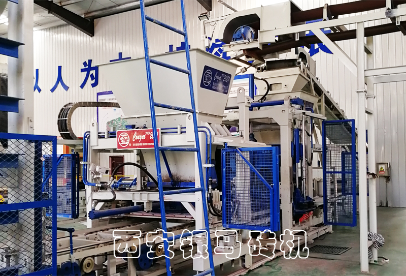 透水磚制磚機(jī)利用固廢生產(chǎn)磚石，進(jìn)軍磚企市場(chǎng)！