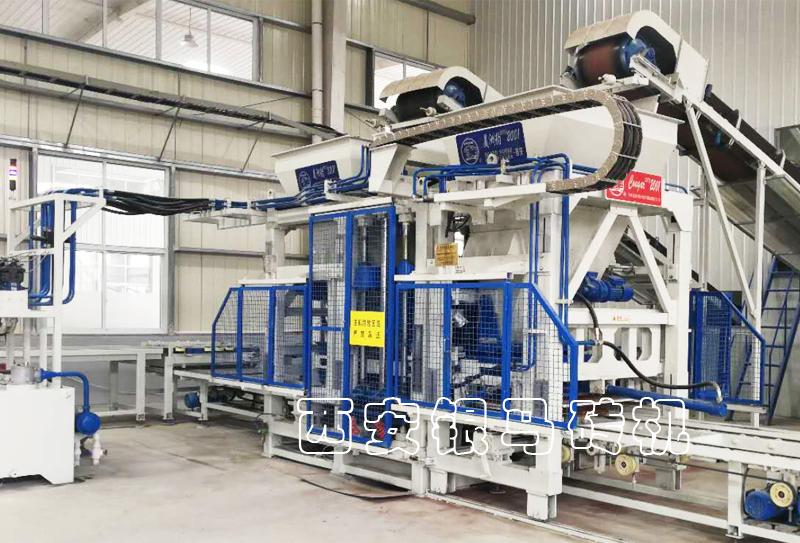 全自動(dòng)粉煤灰免燒磚機(jī)三大項(xiàng)目同時(shí)落地，“定制化”滿足用戶需求！