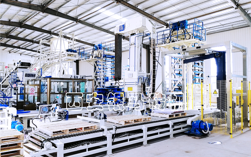 全自動智能透水磚機：柔性化生產(chǎn)線精確控制成本周期