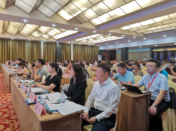 墻委會2021年會暨新型墻材綠色低碳發(fā)展論壇召開 西安銀馬參會