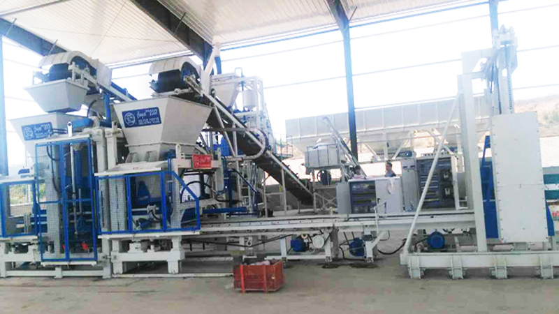  透水磚生產(chǎn)設(shè)備