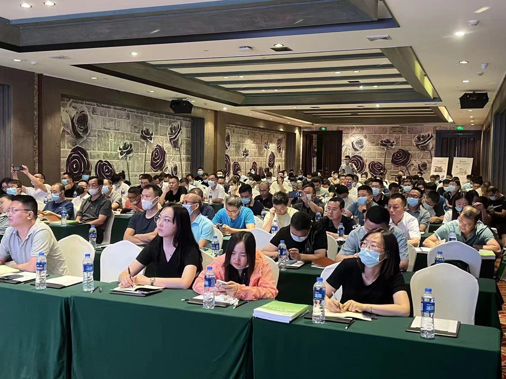 西安銀馬工程師在&ldquo;綠色礦山提升與持續(xù)改進培訓(xùn)班&rdquo;作專題演講