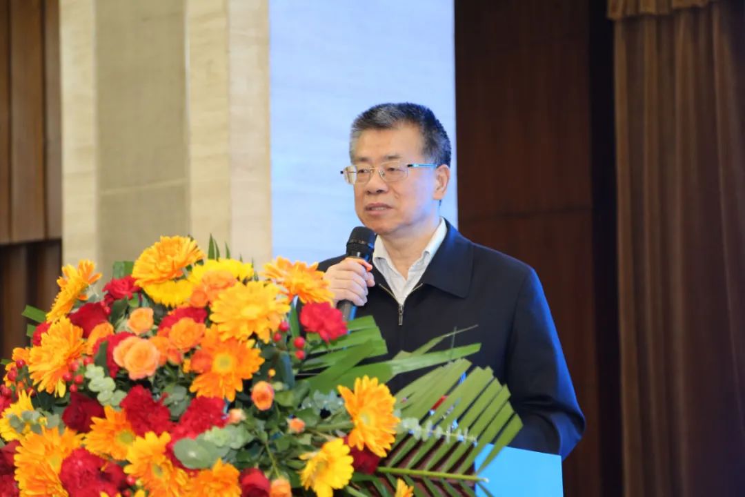 全國(guó)粉煤灰暨煤矸石綜合利用新技術(shù)、新設(shè)備交流大會(huì)成功召開